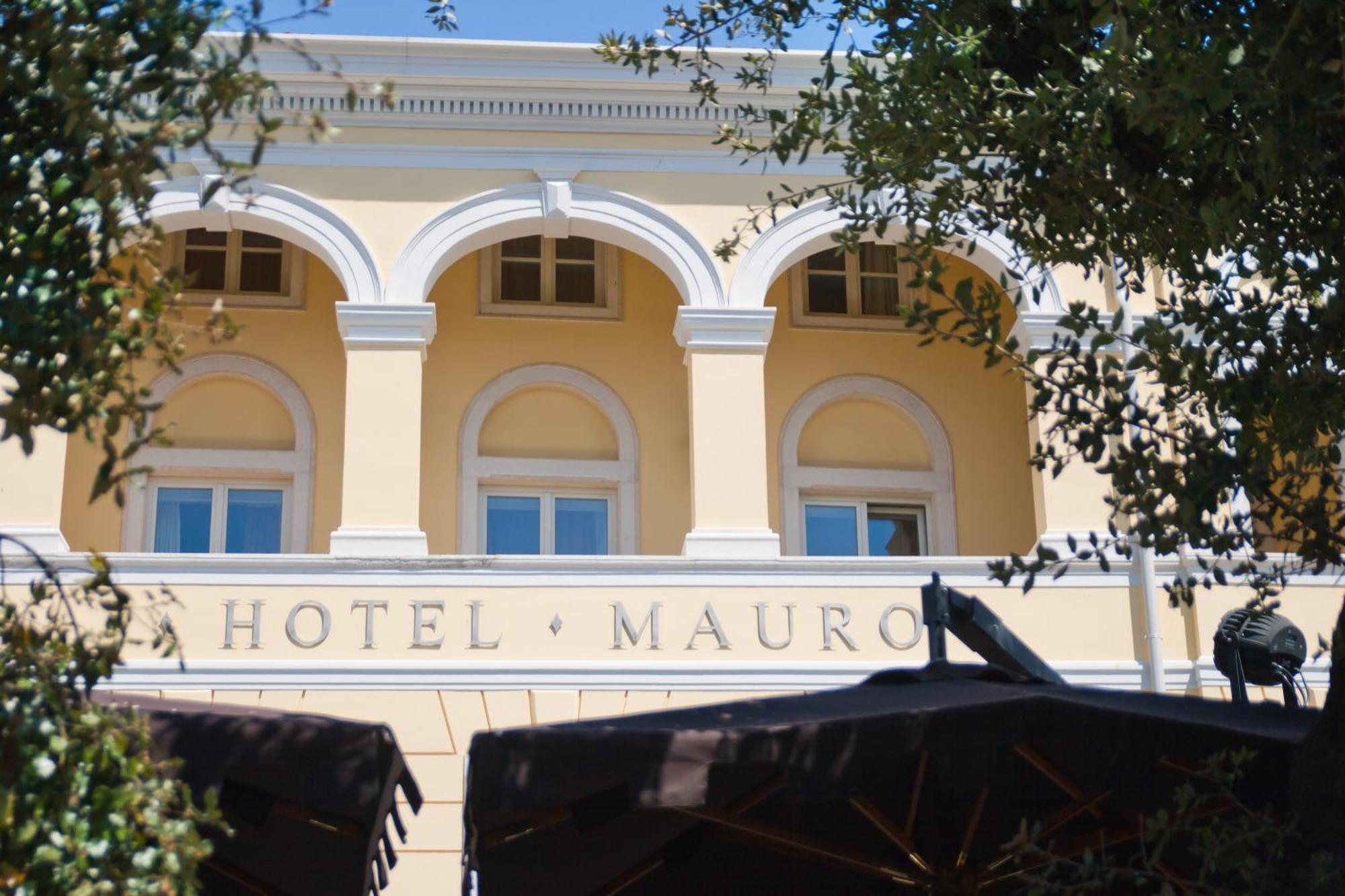 Boutique Hotel Mauro Пореч Екстер'єр фото