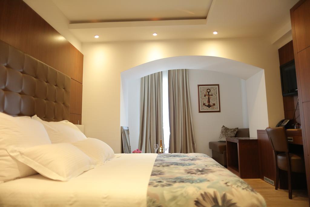 Boutique Hotel Mauro Пореч Екстер'єр фото
