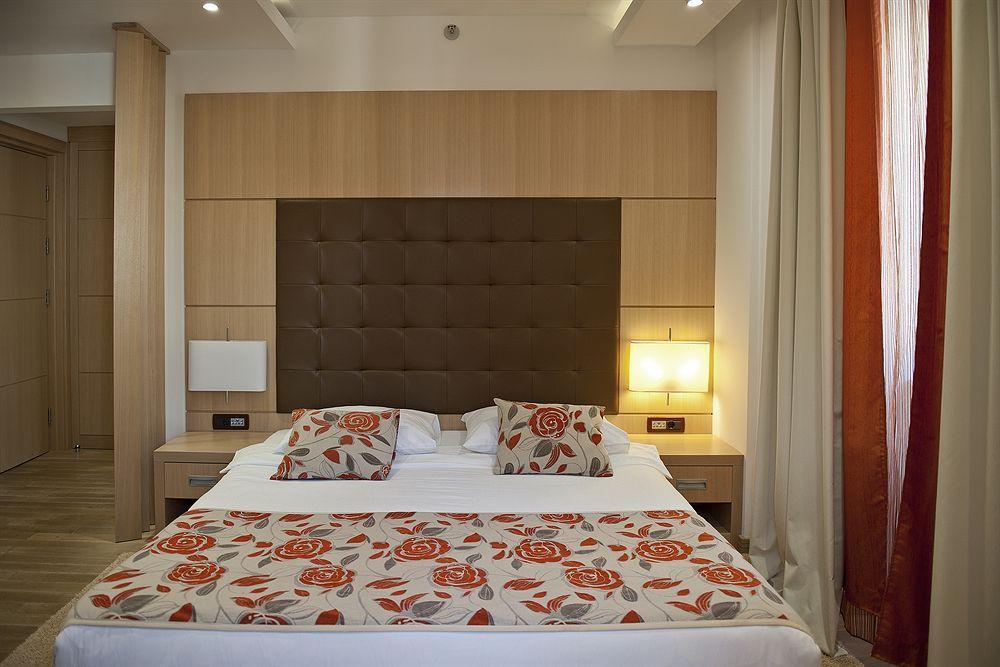 Boutique Hotel Mauro Пореч Екстер'єр фото