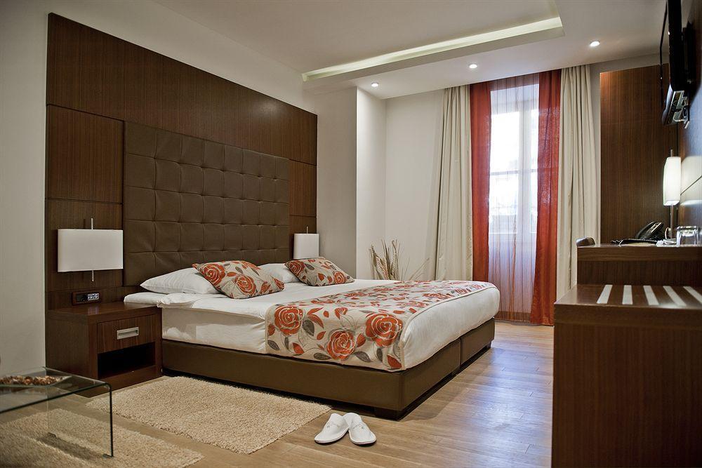 Boutique Hotel Mauro Пореч Екстер'єр фото