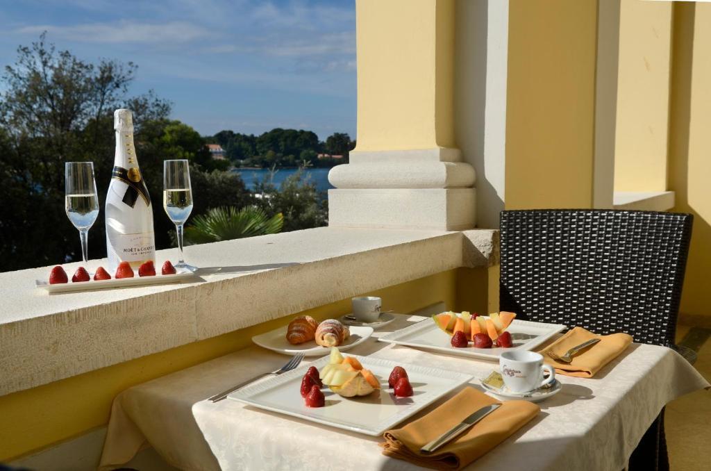 Boutique Hotel Mauro Пореч Екстер'єр фото